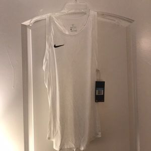 Women's Nike dri-fit racer back tank